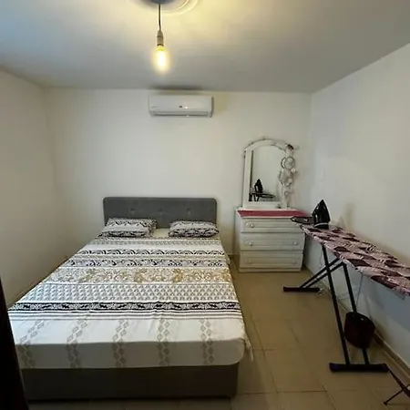 3 Bedroom Bangalow *
